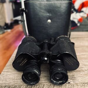 Black VR Binoculars